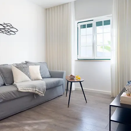 Diana's House - Апартаменты *